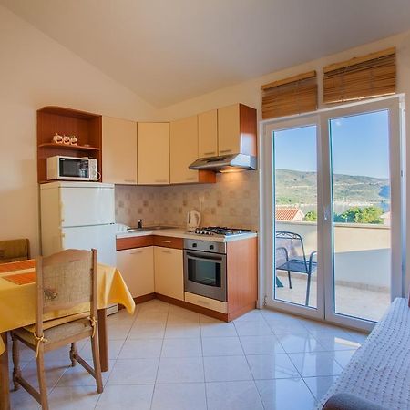 Apartments Tatjana Cres Bagian luar foto