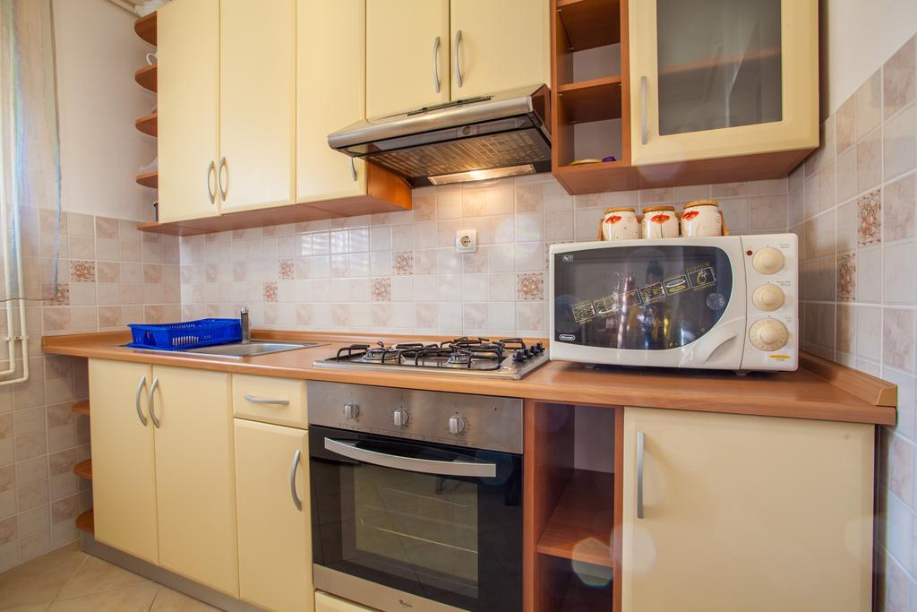 Apartments Tatjana Cres Bagian luar foto